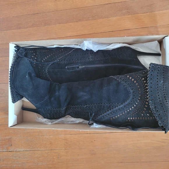 Steve Madden Cut Out Suede OTK Boots 10 - Picture 9 of 10